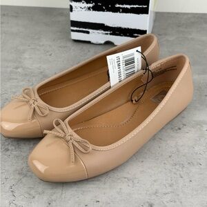 Dolce Vita Women's Ballet Flats Moxy Cafe New In Box Size 6.5